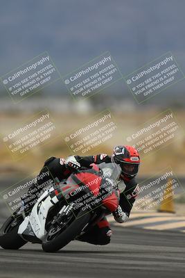 media/Nov-15-2025-Race Pace (Sat) [[8de605a2d8]]/Non Verified Riders (1st 20 Minutes)/Turn 4 (1010am)/